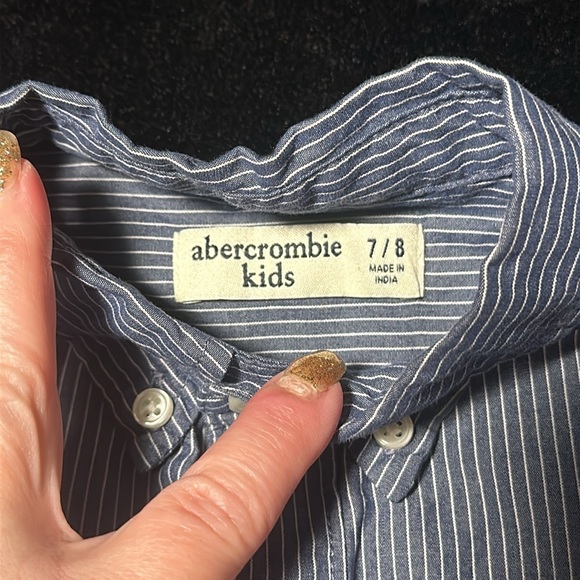 Abercrombie Kids Boys Button-Up Shirt, EUC, Size 7/8 - Picture 2 of 10
